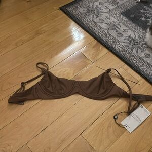 Brand new blackbough swim top